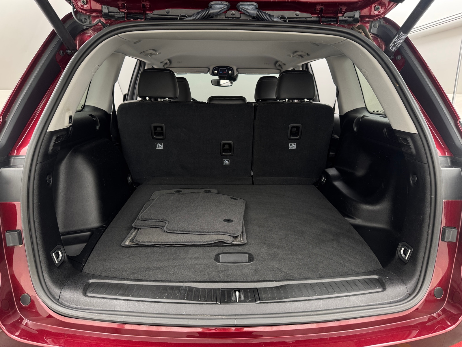 Thumbnail: 2023 Jeep Grand Cherokee - 6