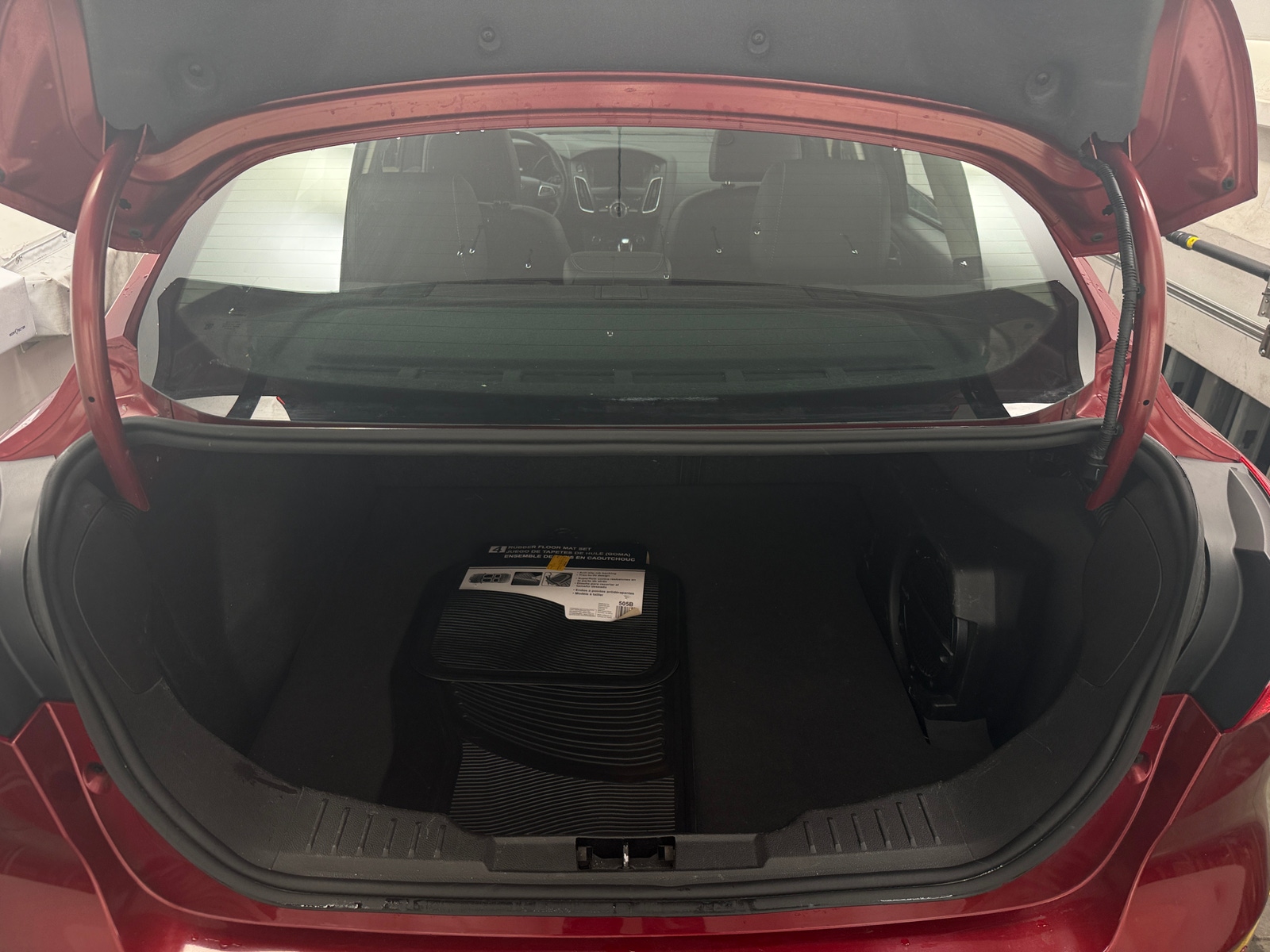 Thumbnail: 2016 Ford Focus - 6