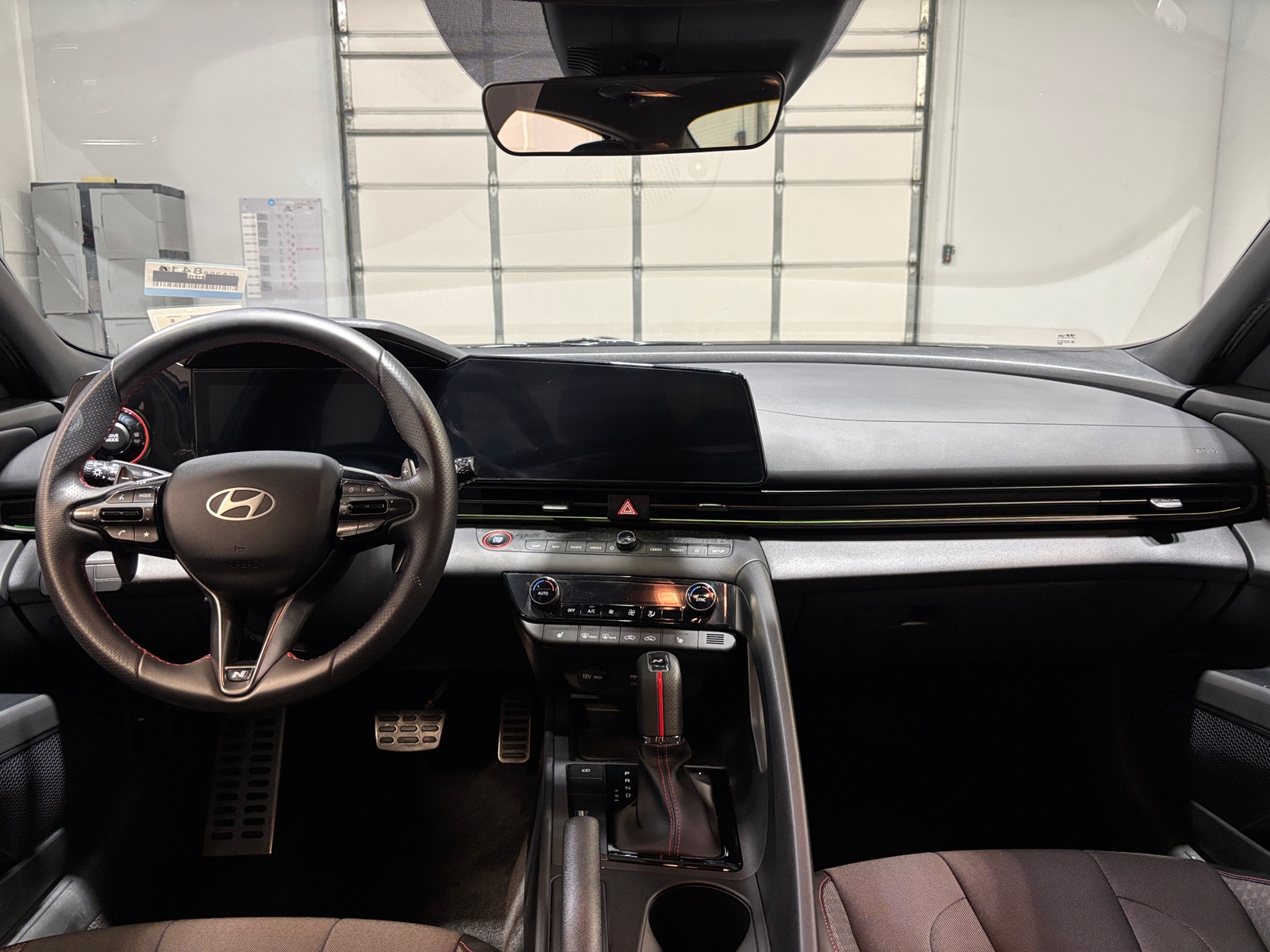 Thumbnail: 2024 Hyundai Elantra - 3