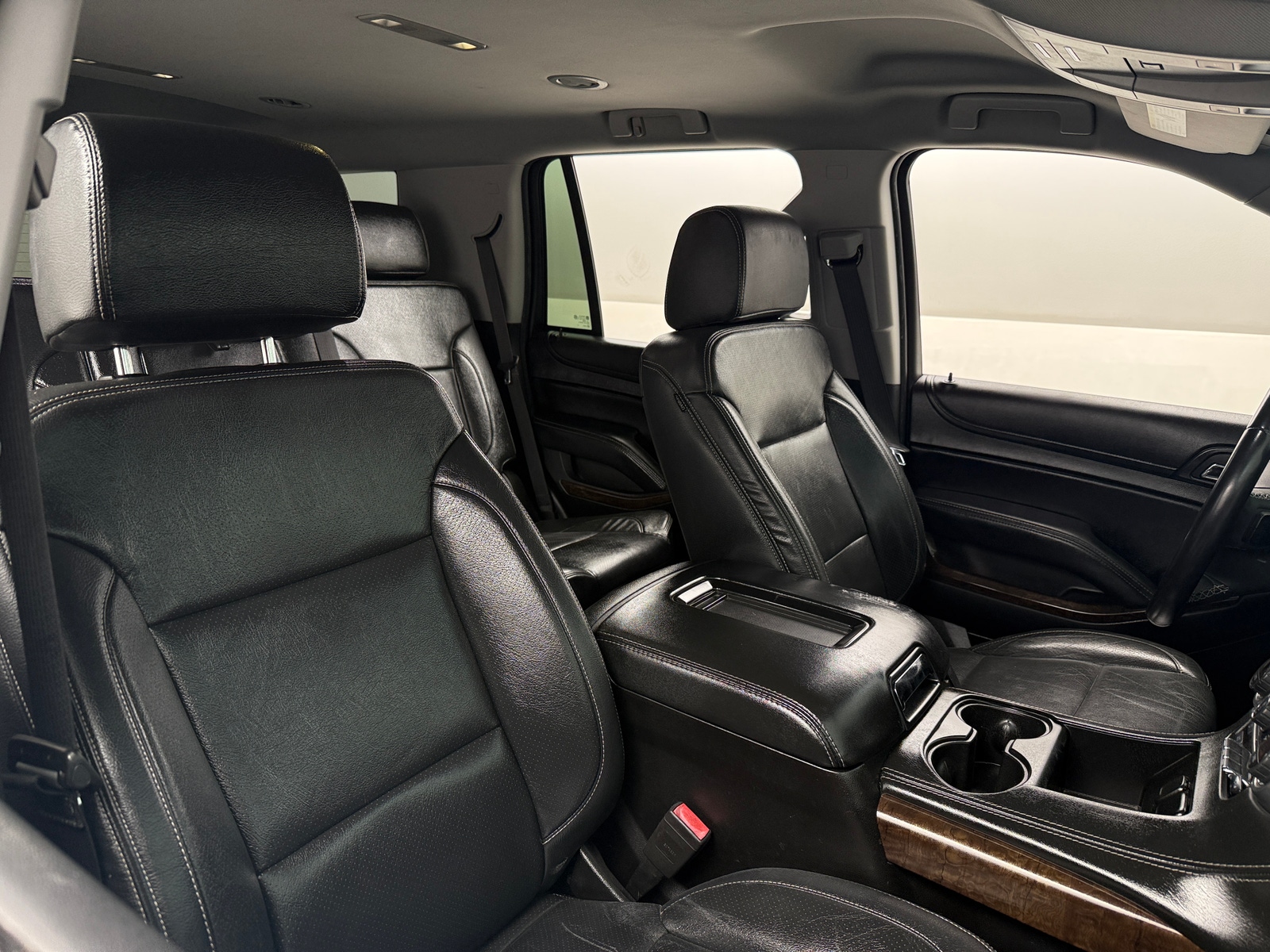 Thumbnail: 2019 Chevrolet Tahoe - 2