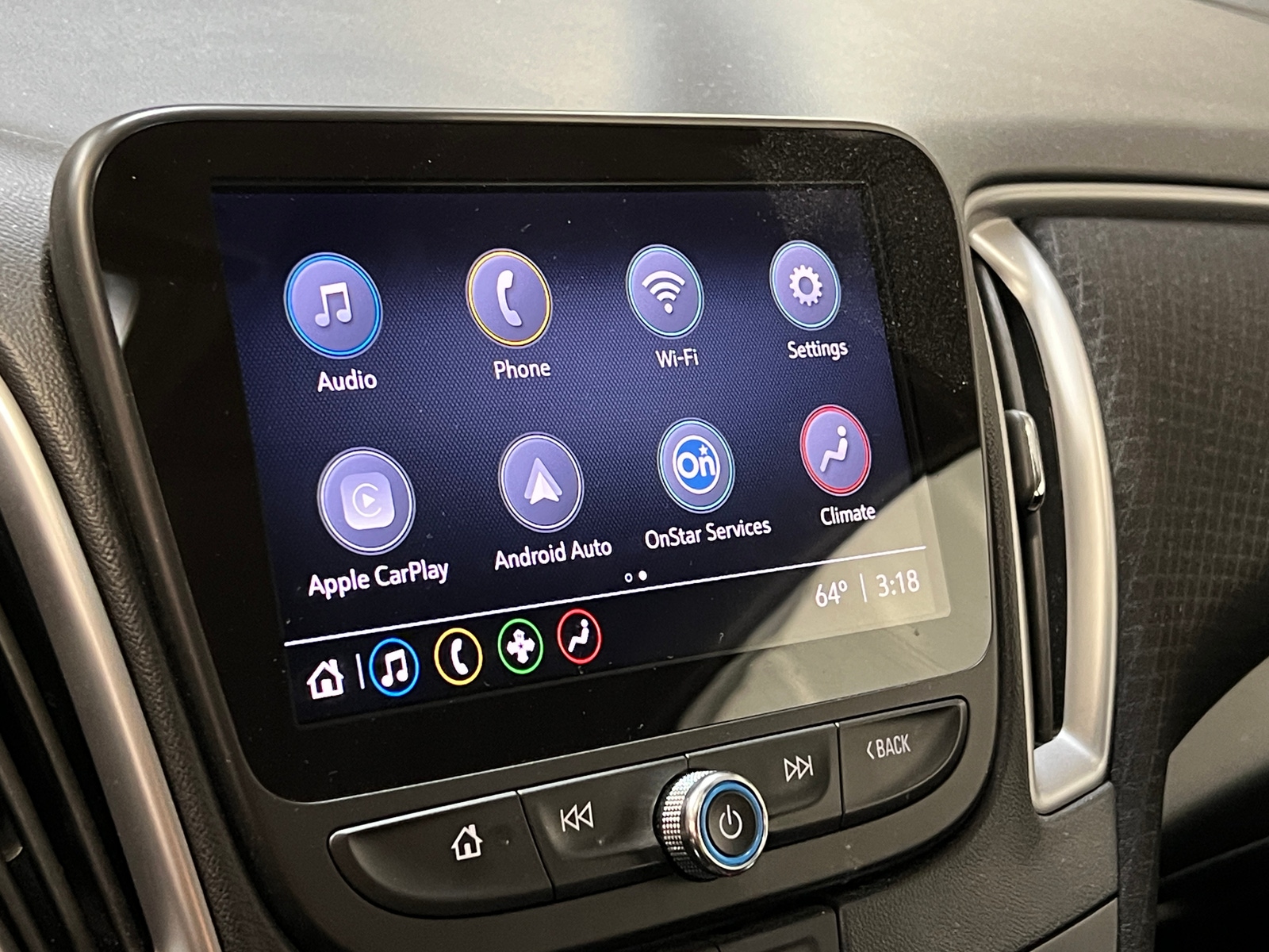 Thumbnail: 2024 Chevrolet Malibu - 4