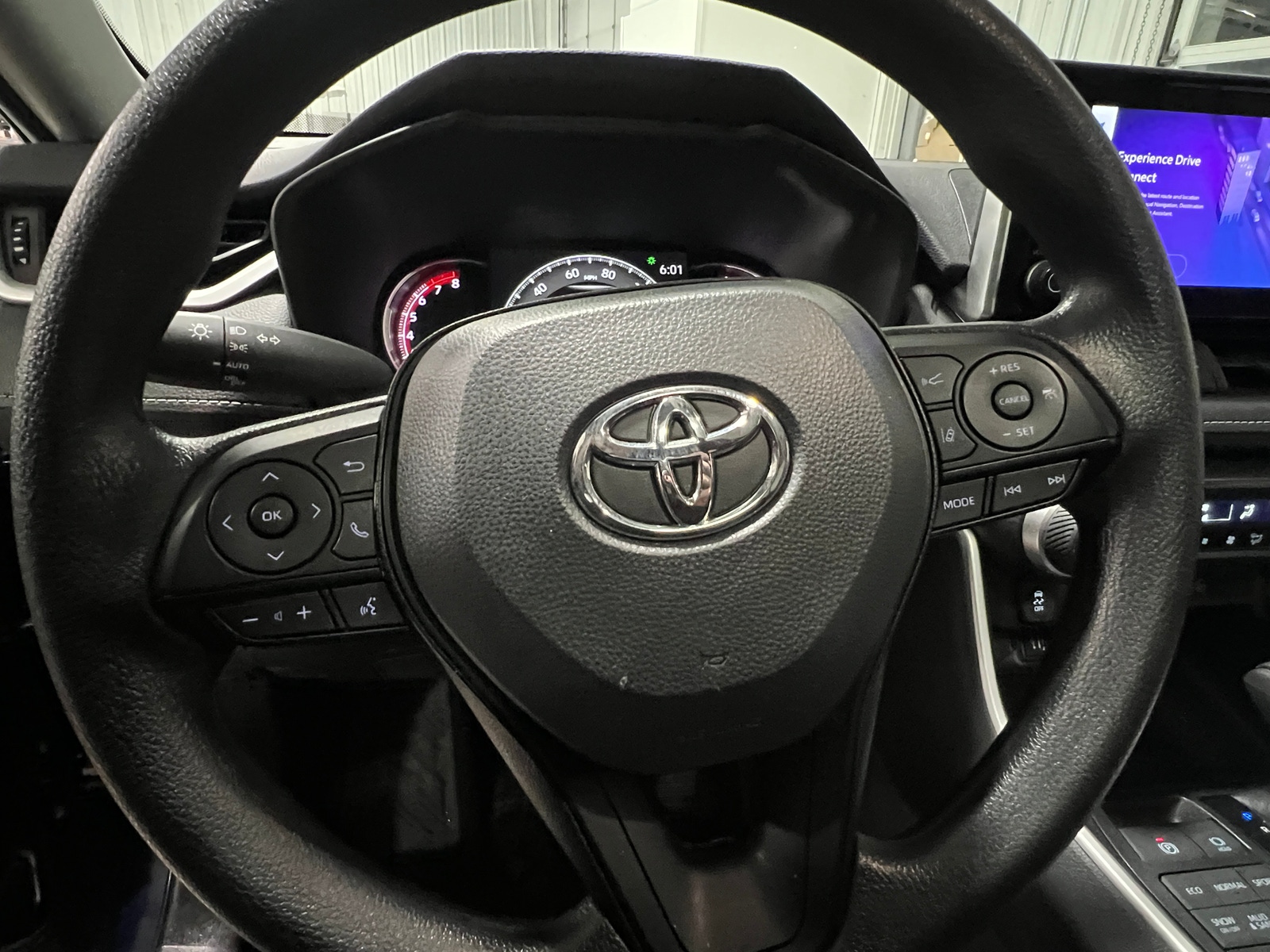 Thumbnail: 2025 Toyota RAV4 - 5