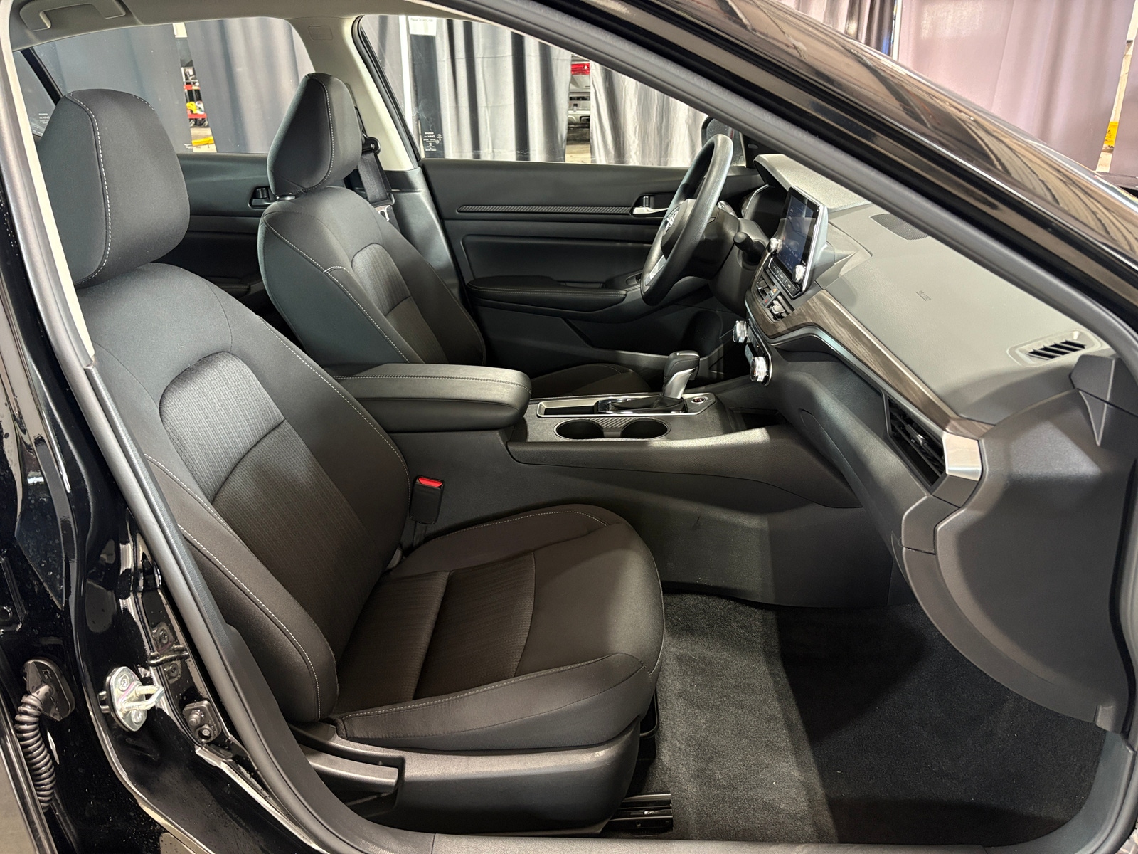 Thumbnail: 2025 Nissan Altima - 2