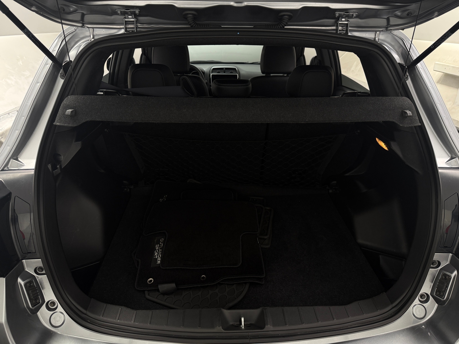 Thumbnail: 2024 Mitsubishi Outlander Sport - 6