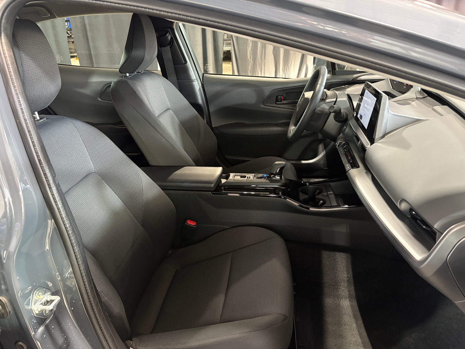 Thumbnail: 2025 Toyota Prius - 2