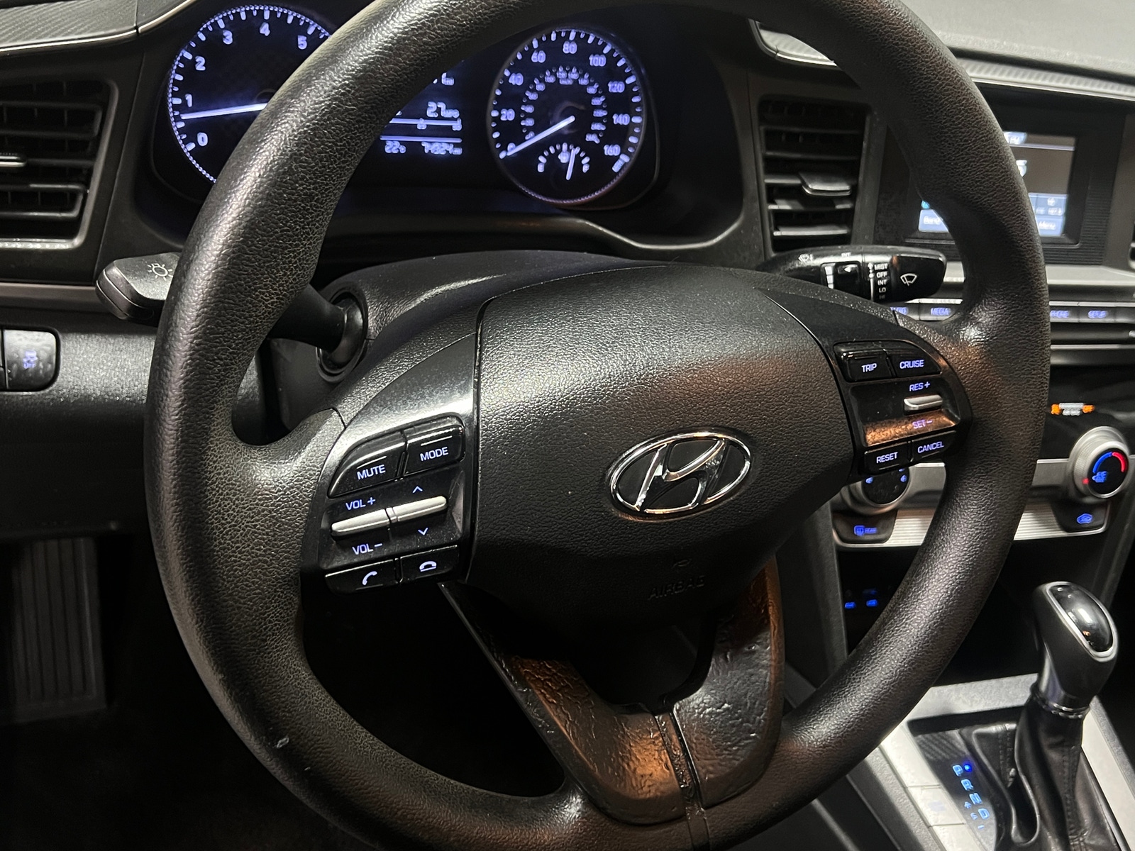 Thumbnail: 2019 Hyundai Elantra - 5