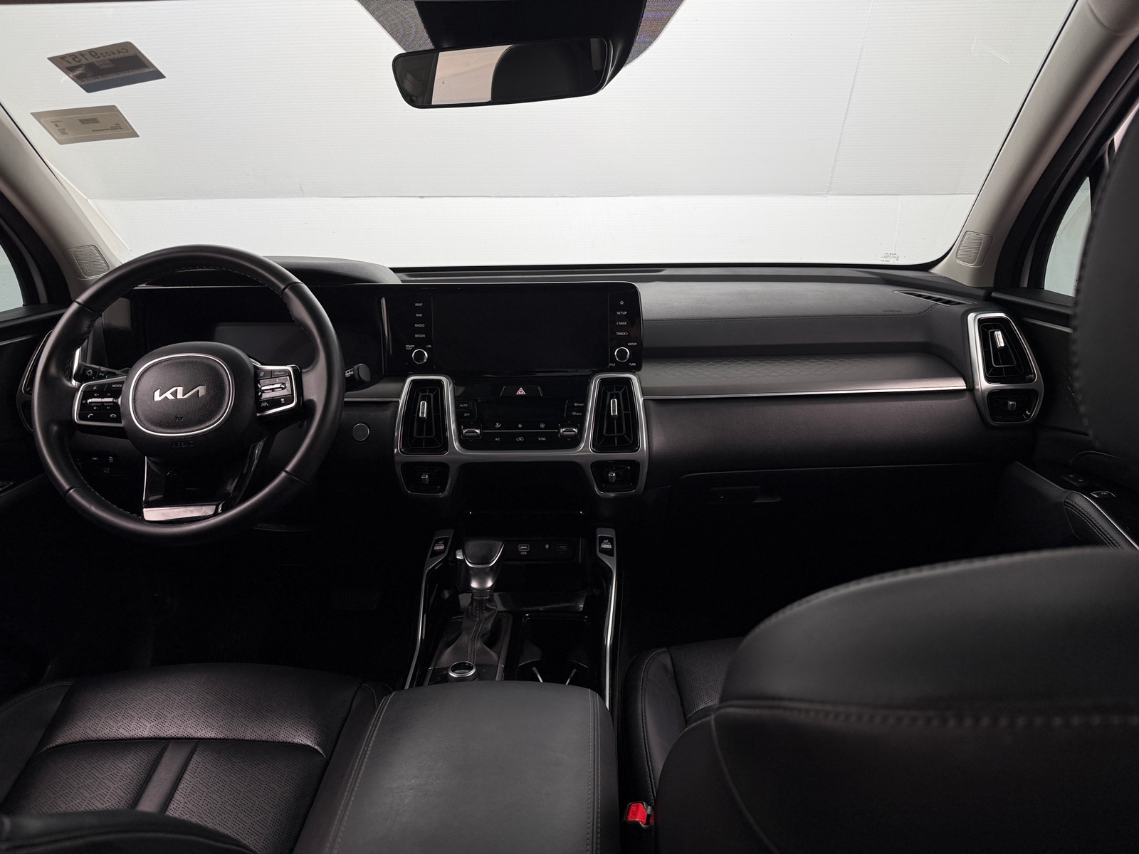 Thumbnail: 2023 Kia Sorento - 2