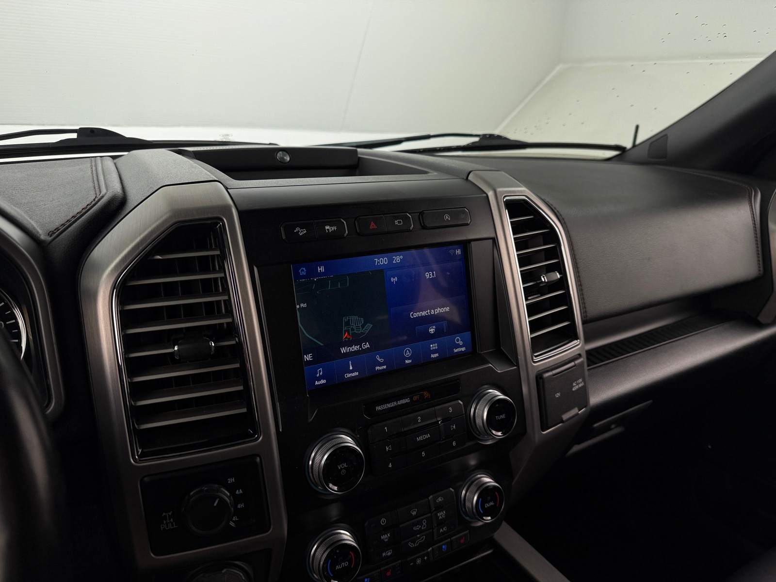 Thumbnail: 2020 Ford Econoline - 3