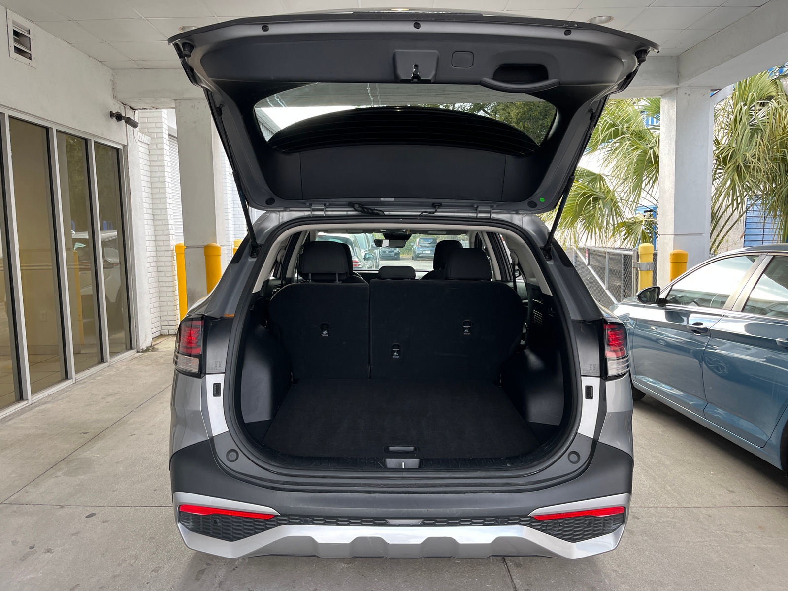 Thumbnail: 2025 Kia Sportage - 6