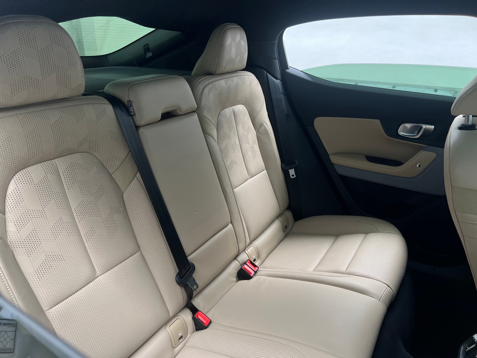 Thumbnail: 2022 Polestar 2 - 6