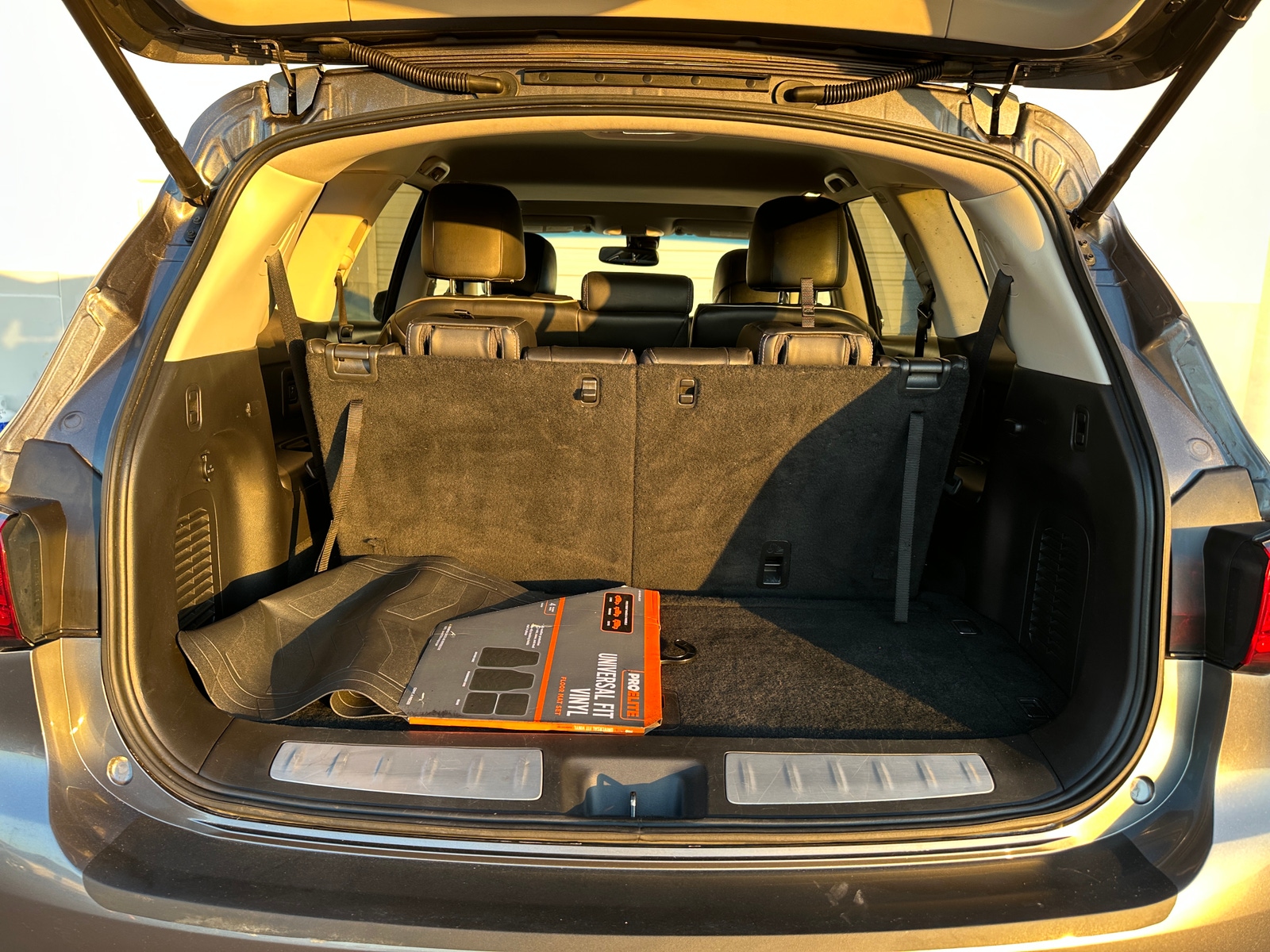 Thumbnail: 2016 INFINITI QX60 - 6