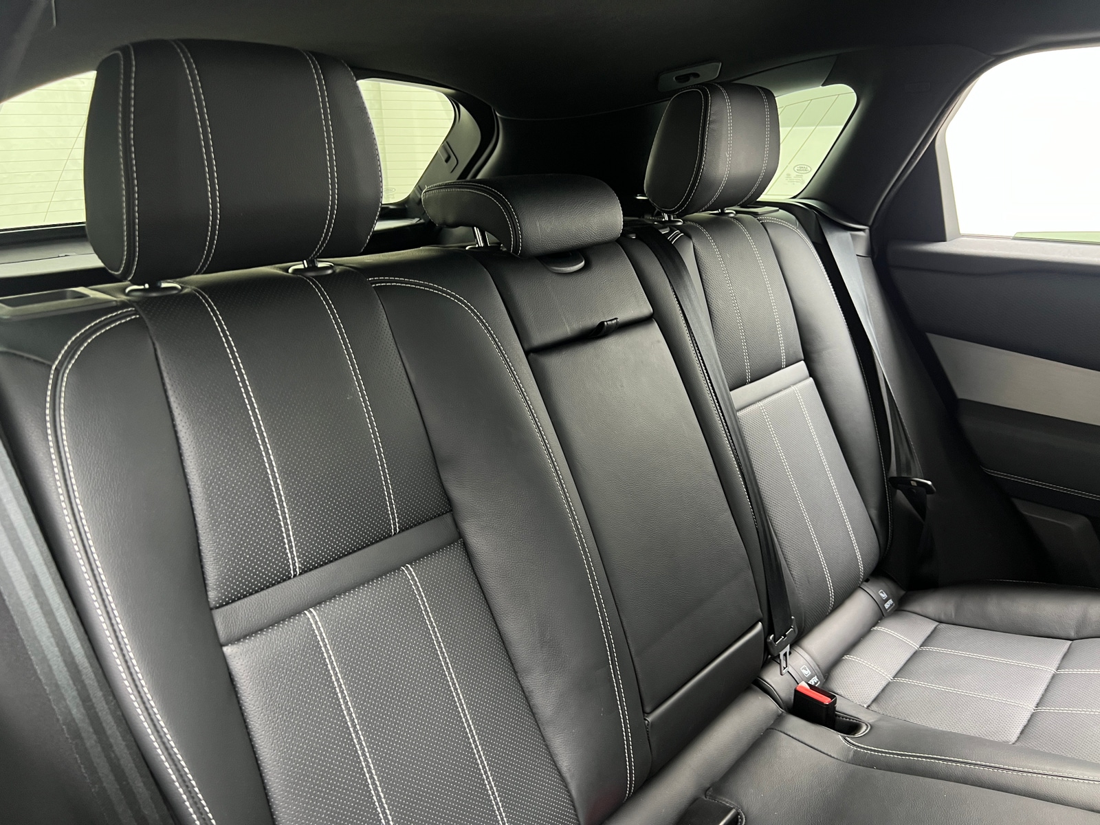 Thumbnail: 2020 Land Rover Range Rover Velar - 5