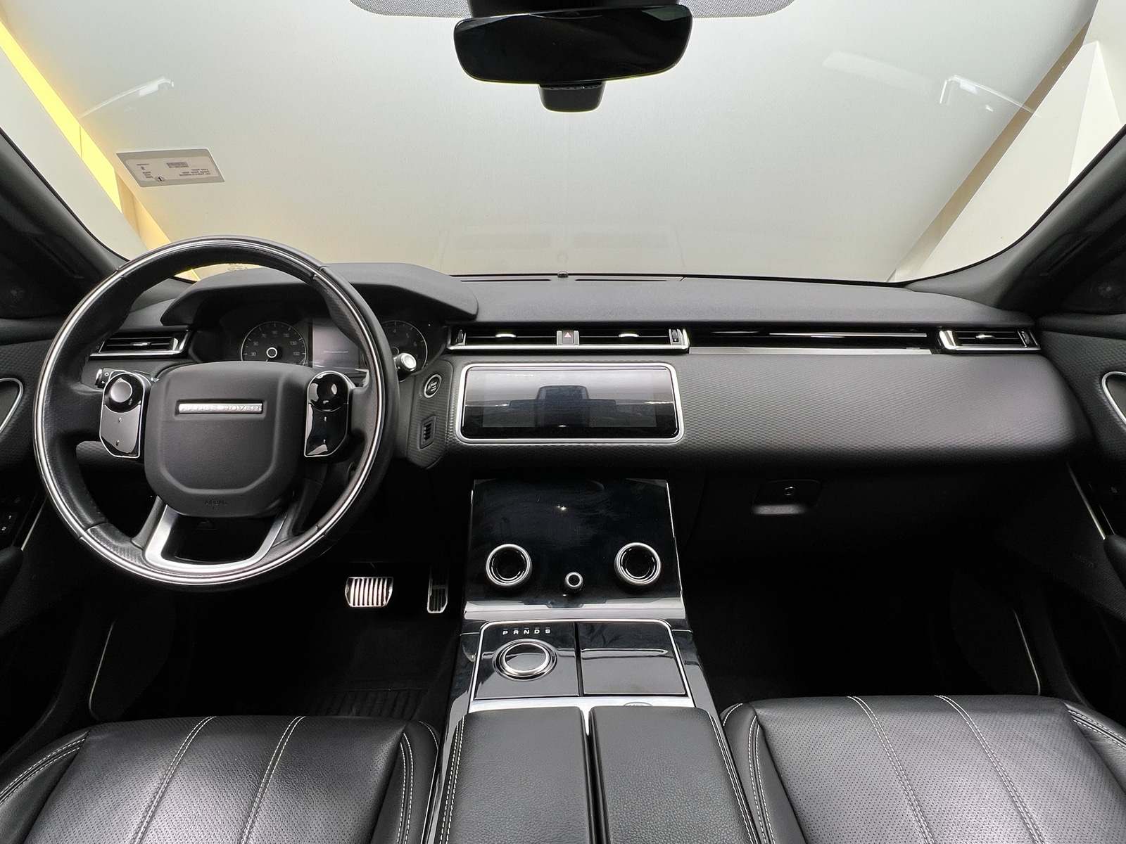 Thumbnail: 2020 Land Rover Range Rover Velar - 2