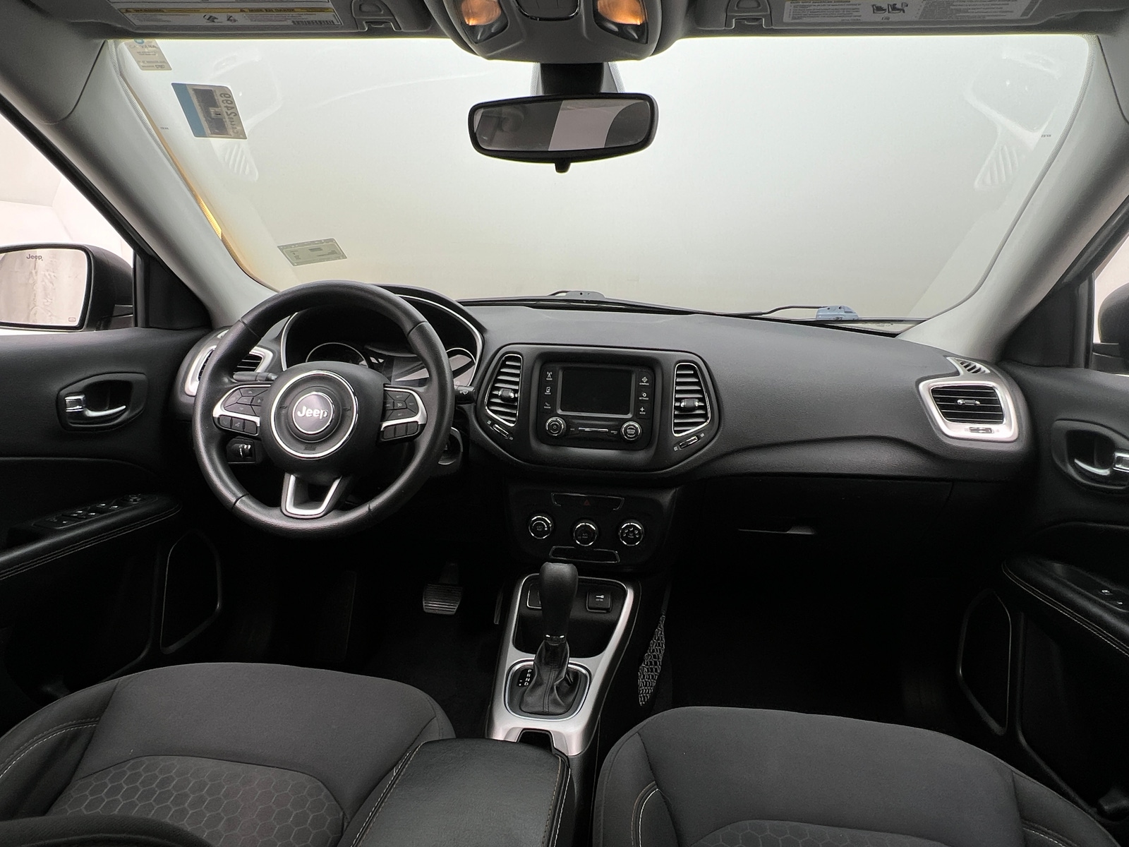 Thumbnail: 2018 Jeep Compass - 3