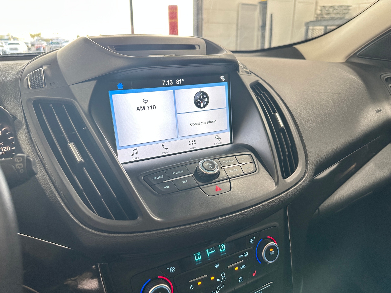 Thumbnail: 2018 Ford Escape - 3