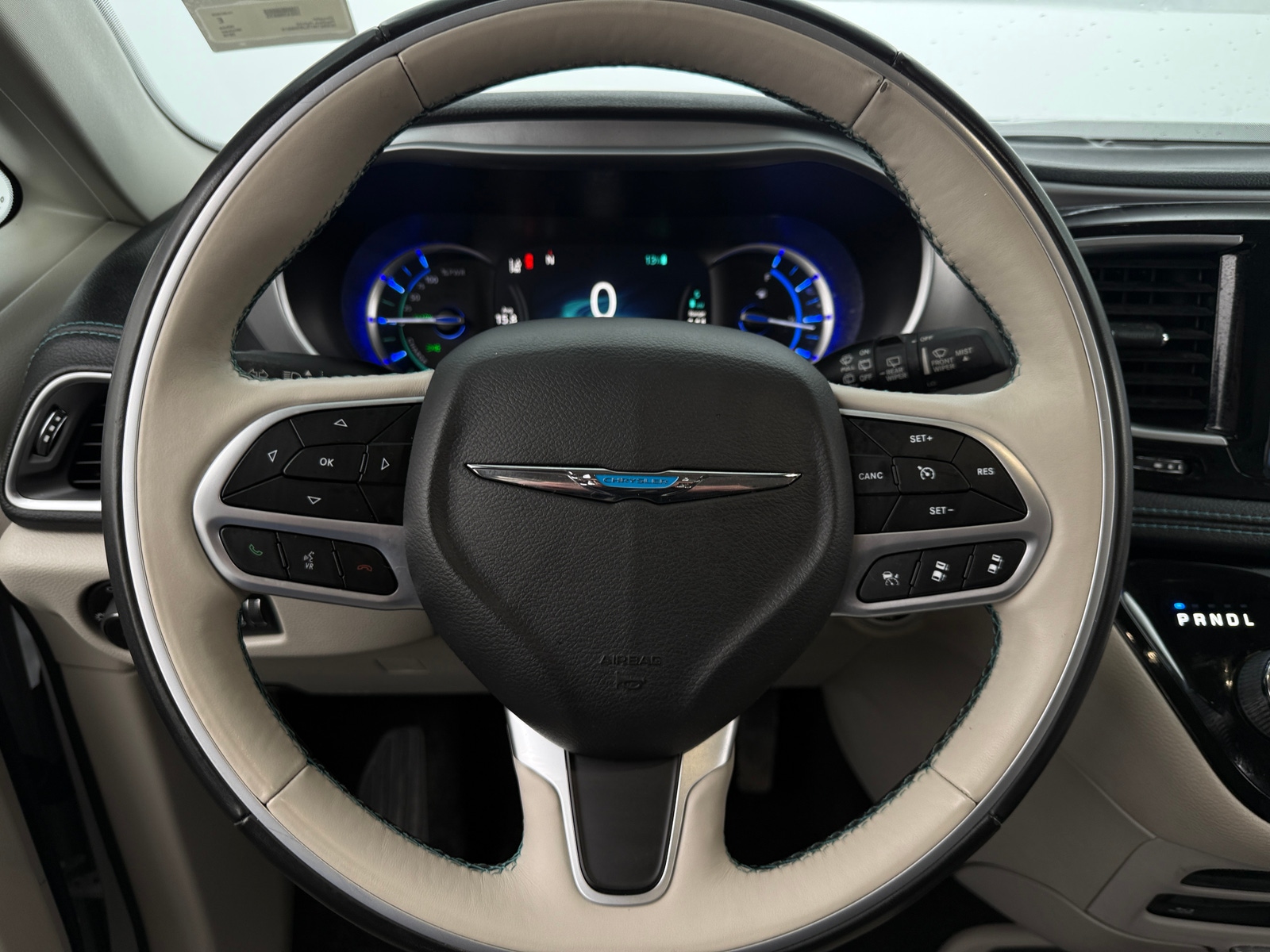 Thumbnail: 2018 Chrysler Pacifica - 4