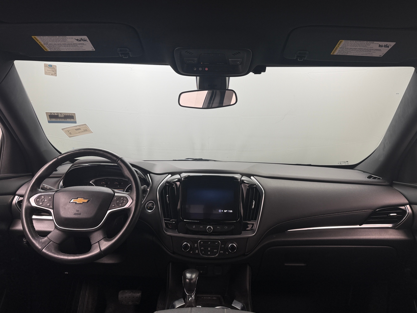 Thumbnail: 2022 Chevrolet Traverse - 2