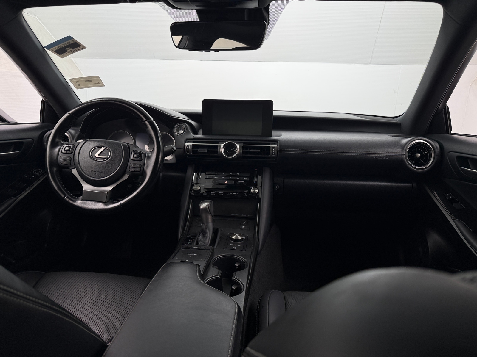 Thumbnail: 2021 Lexus IS - 2