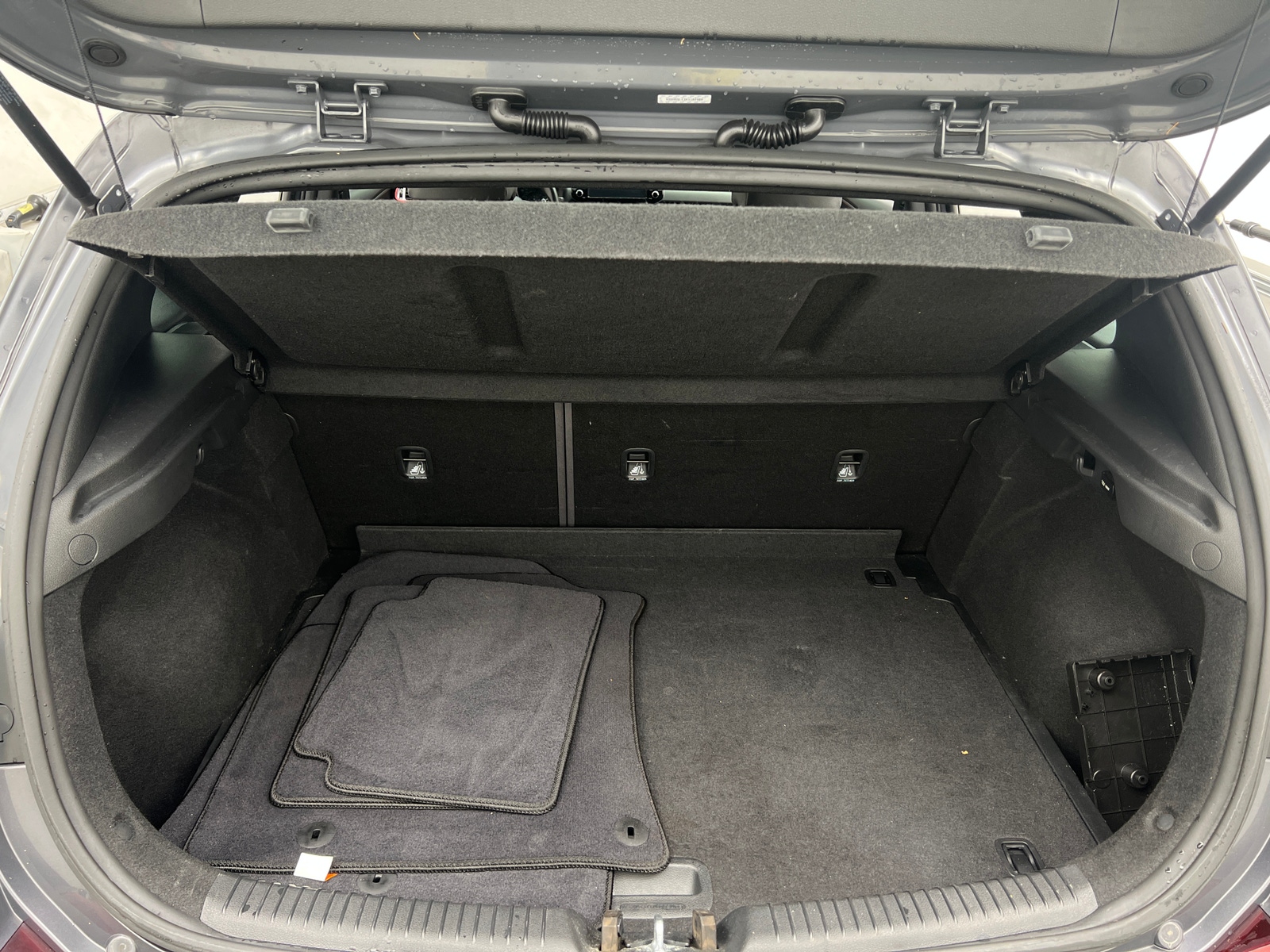 Thumbnail: 2019 Hyundai Elantra - 6