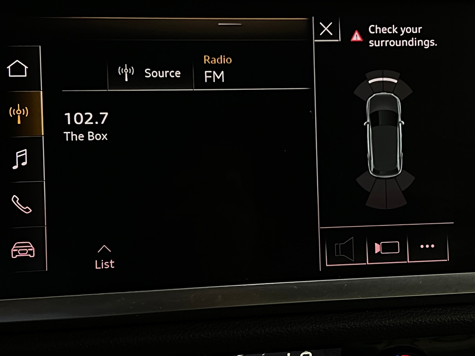 Thumbnail: 2020 Audi Q3 - 3