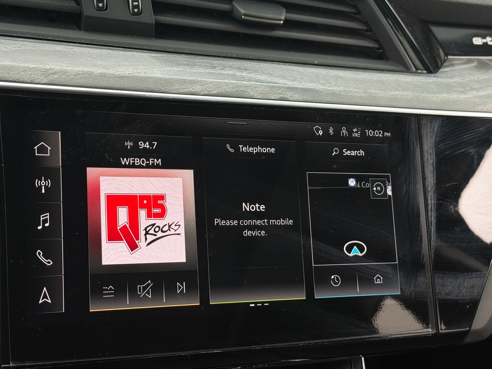 Thumbnail: 2021 Audi e-tron - 3