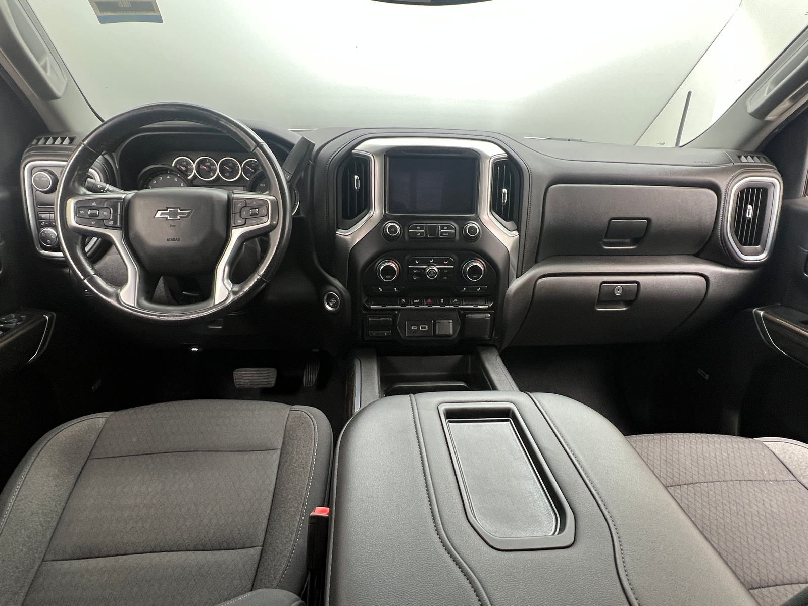 Thumbnail: 2020 Chevrolet Silverado 1500 - 3