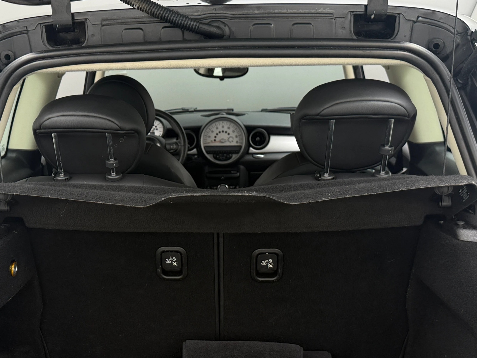 Thumbnail: 2013 MINI Cooper Hardtop - 6