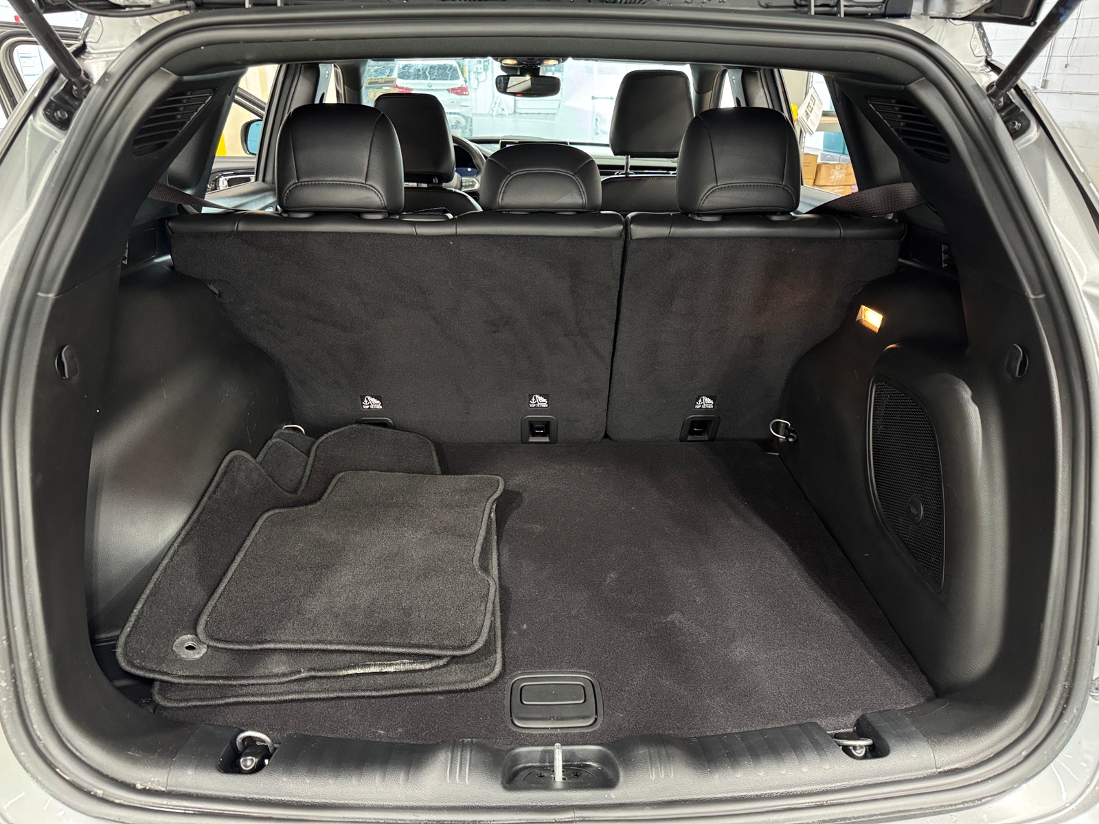 Thumbnail: 2022 Jeep Compass - 6