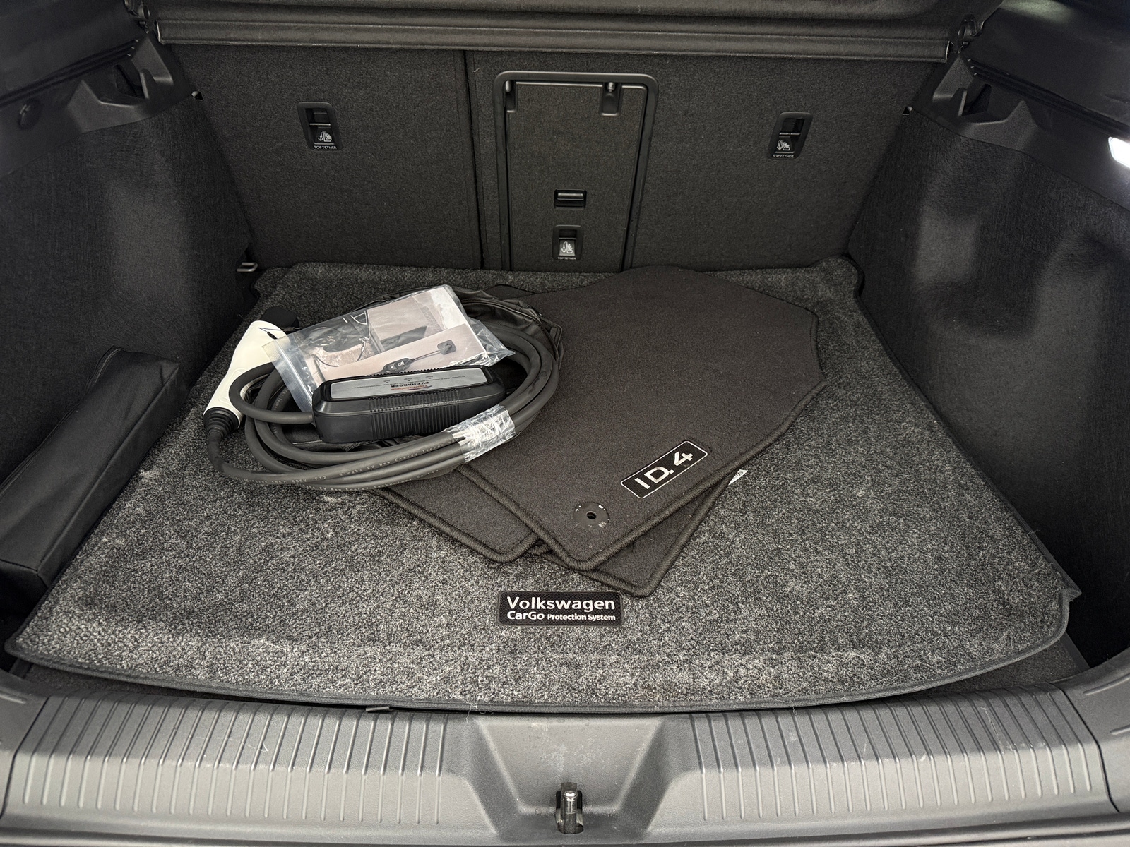 Thumbnail: 2023 Volkswagen ID.4 - 6