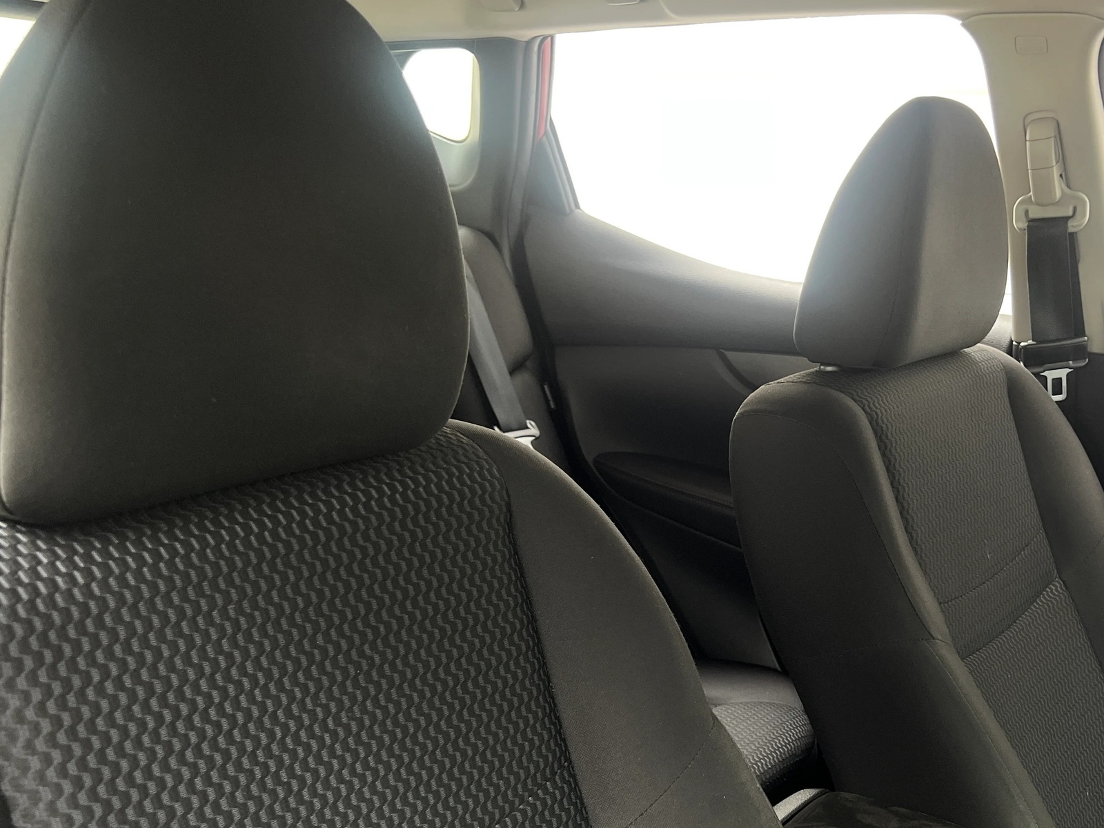 Thumbnail: 2020 Nissan Rogue Sport - 2