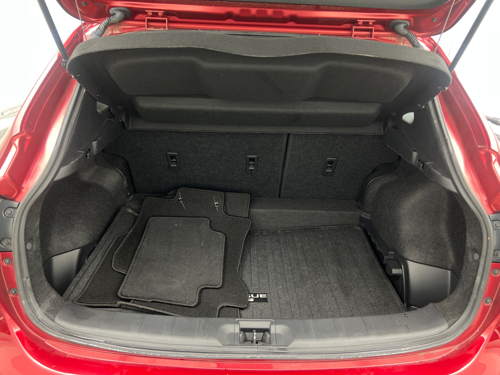 Thumbnail: 2020 Nissan Rogue Sport - 7