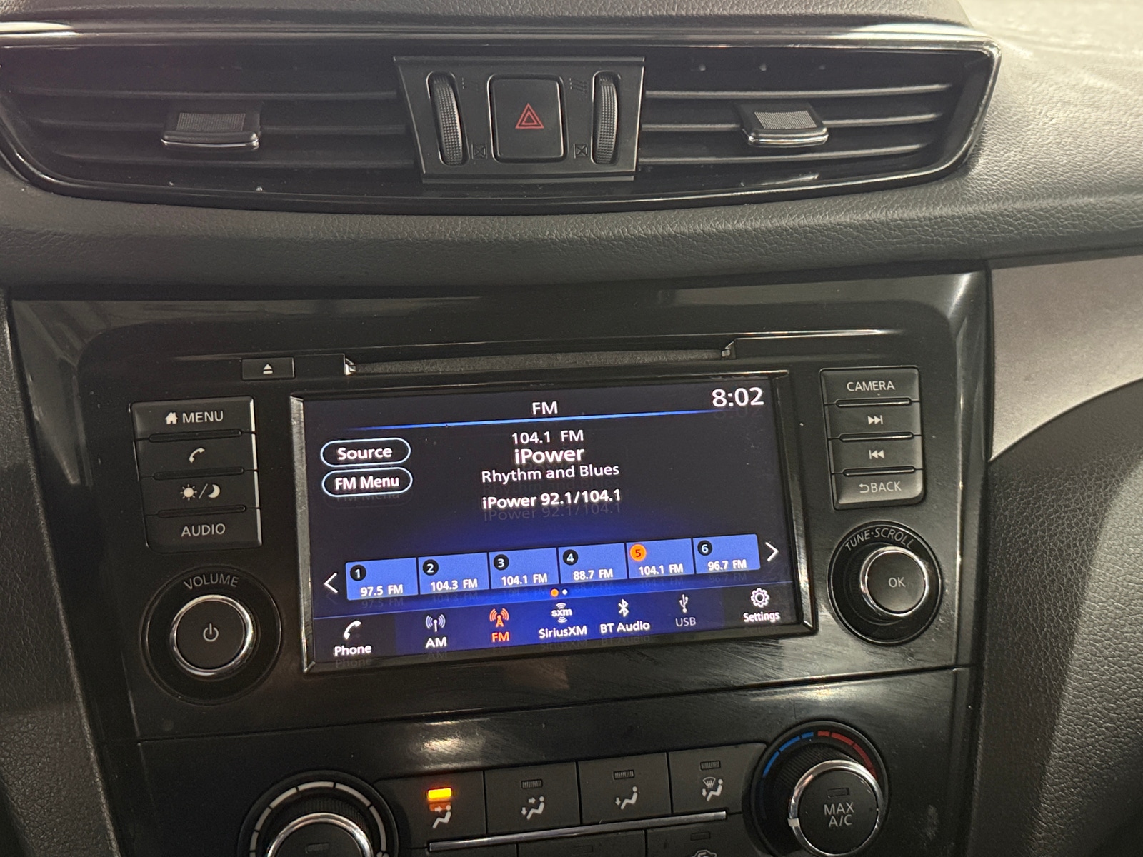 Thumbnail: 2020 Nissan Rogue Sport - 4