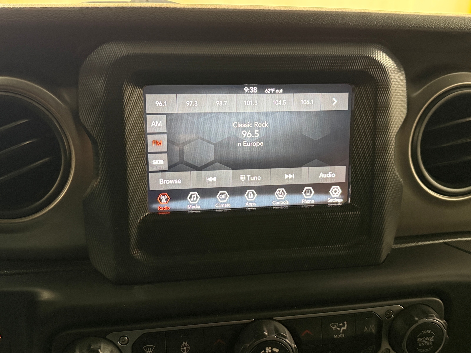 Thumbnail: 2021 Jeep Wrangler - 4