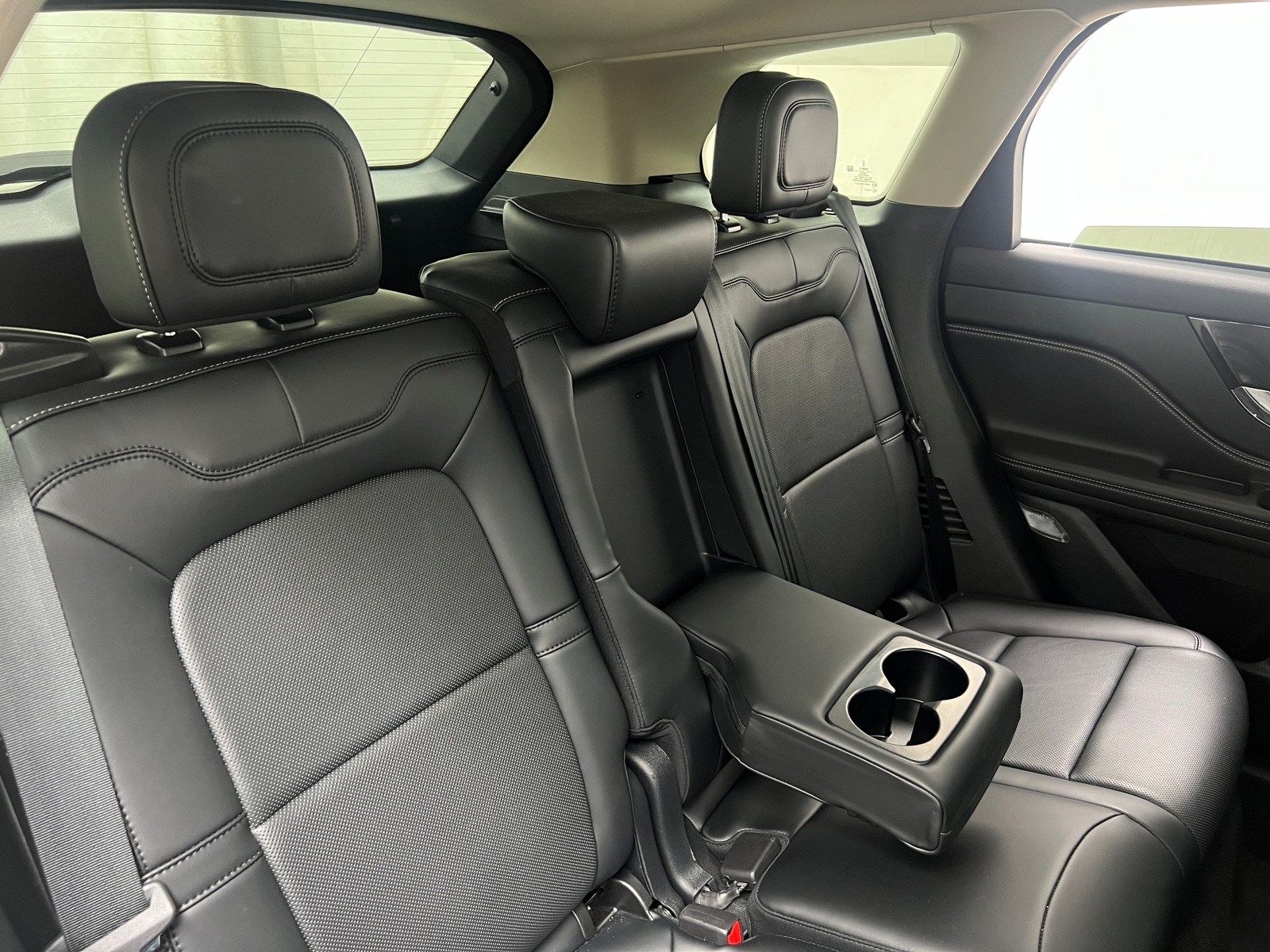 Thumbnail: 2025 Lincoln Corsair - 5