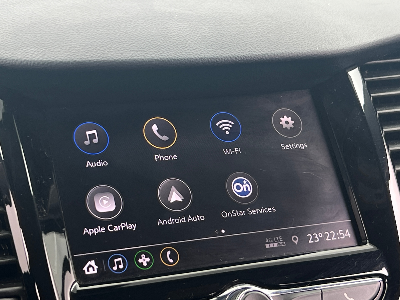 Thumbnail: 2021 Chevrolet Trax - 4