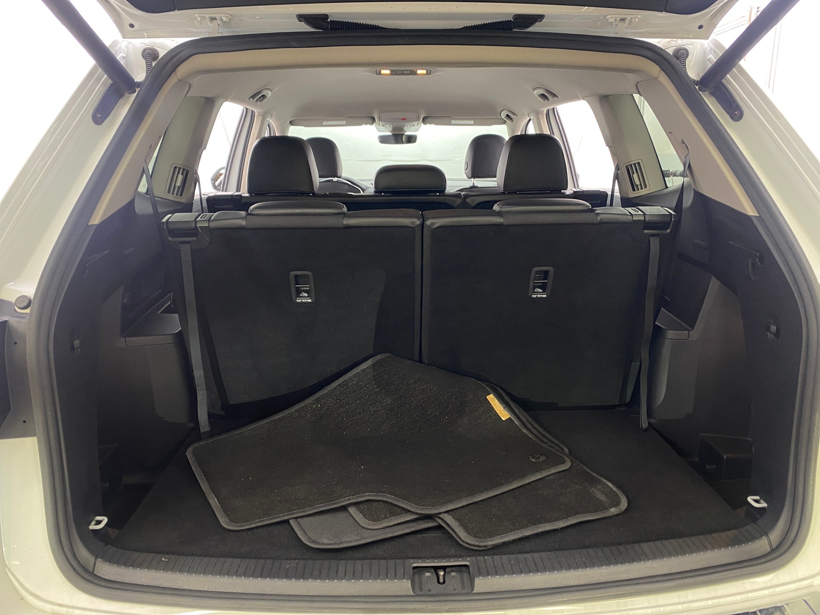 Thumbnail: 2019 Volkswagen Atlas - 6