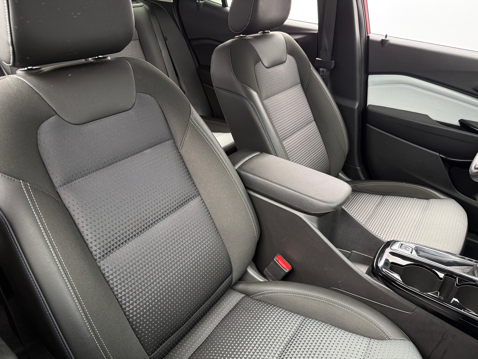 Thumbnail: 2025 Chevrolet Trax - 2