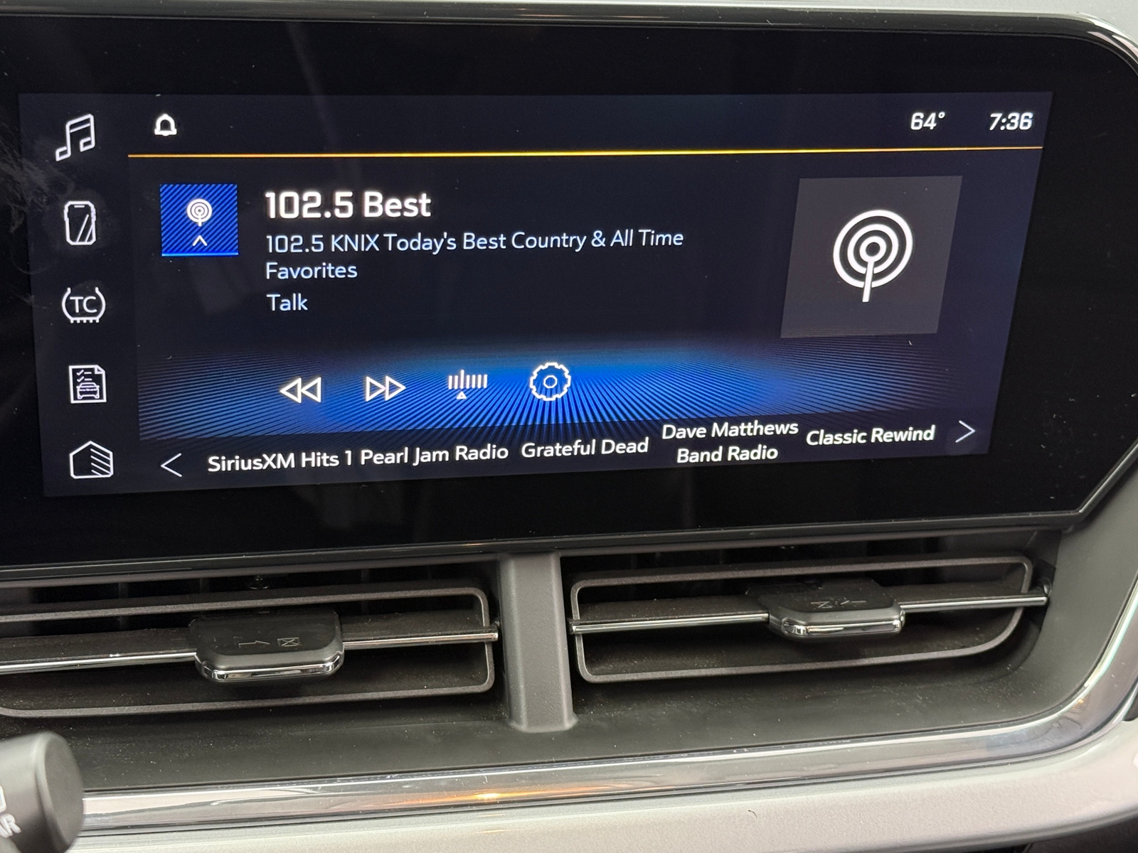 Thumbnail: 2025 Chevrolet Trax - 4