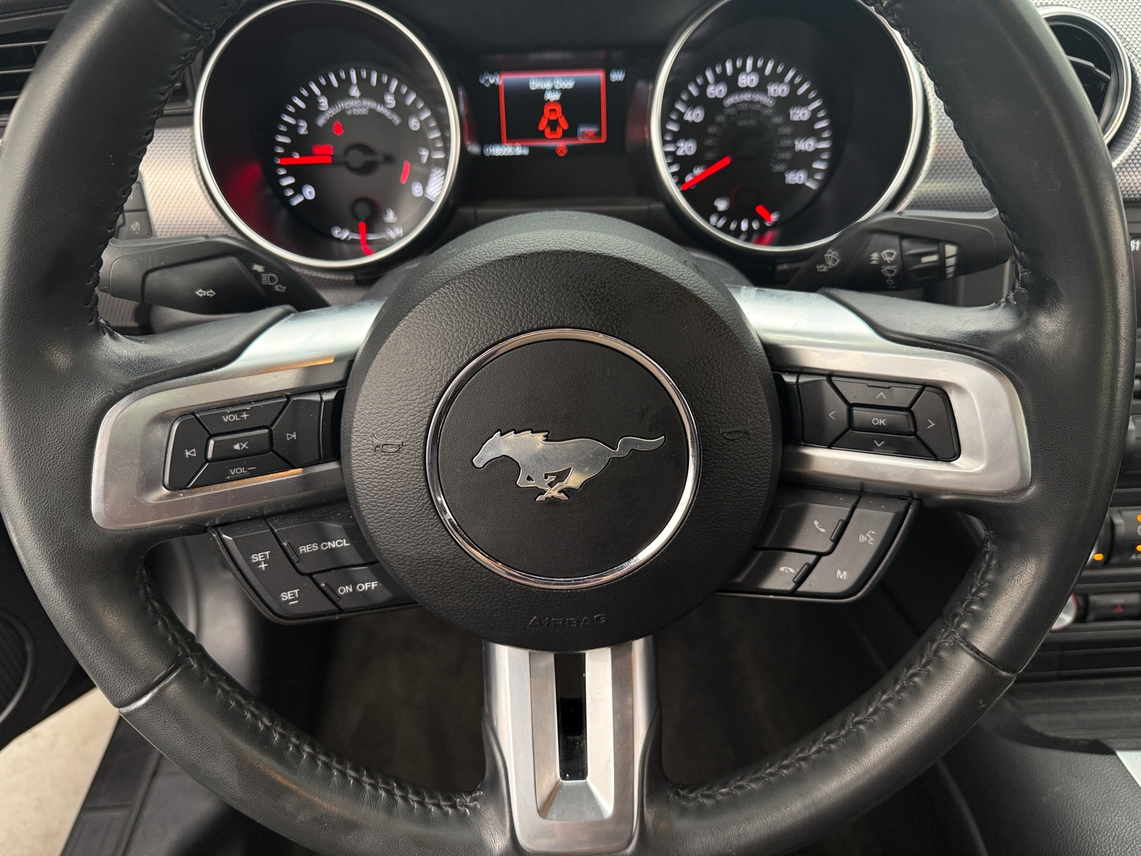 Thumbnail: 2018 Ford Mustang - 4