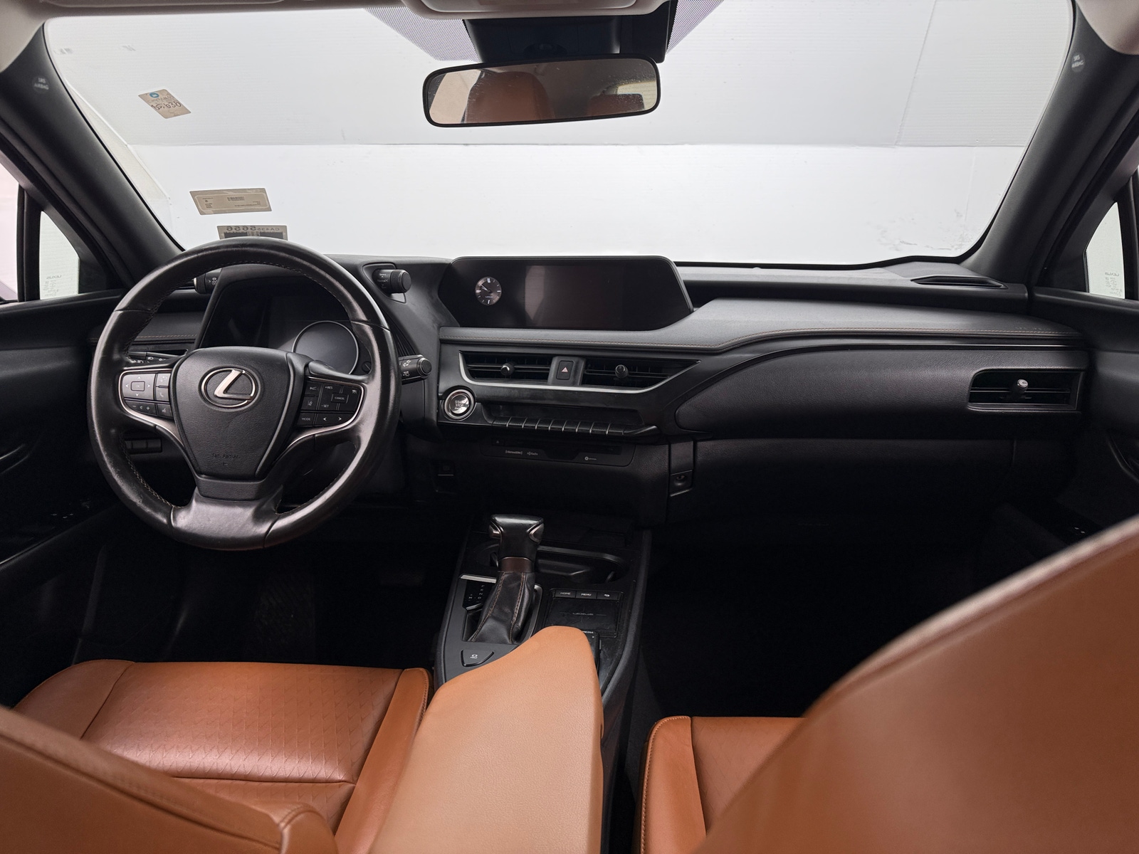 Thumbnail: 2020 Lexus UX - 2