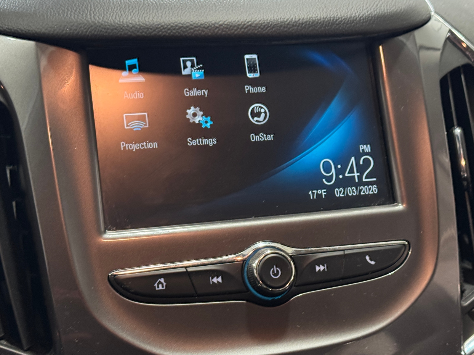 Thumbnail: 2017 Chevrolet Cruze - 4