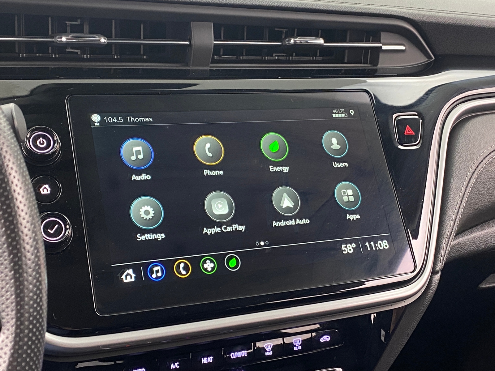 Thumbnail: 2023 Chevrolet Bolt EUV - 4