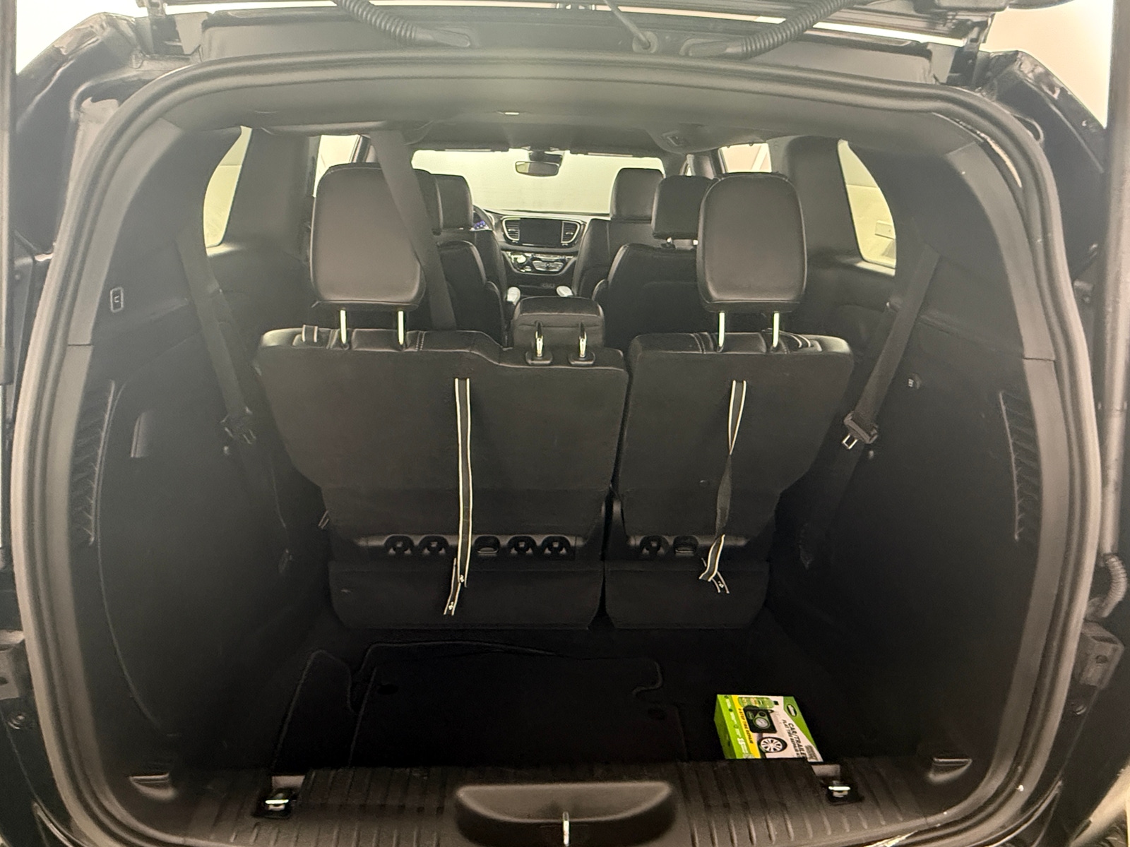 Thumbnail: 2025 Chrysler Pacifica - 6