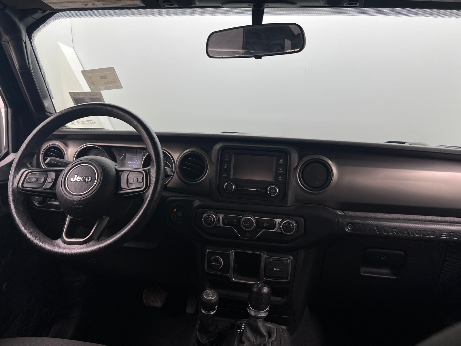 Thumbnail: 2019 Jeep Wrangler - 3