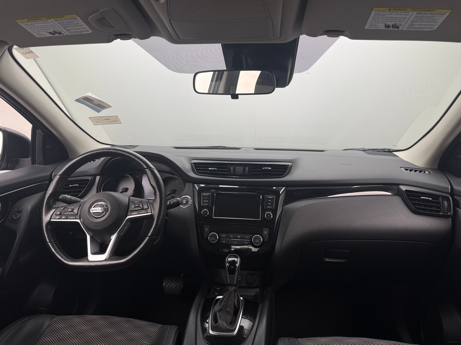 Thumbnail: 2022 Nissan Rogue Sport - 2