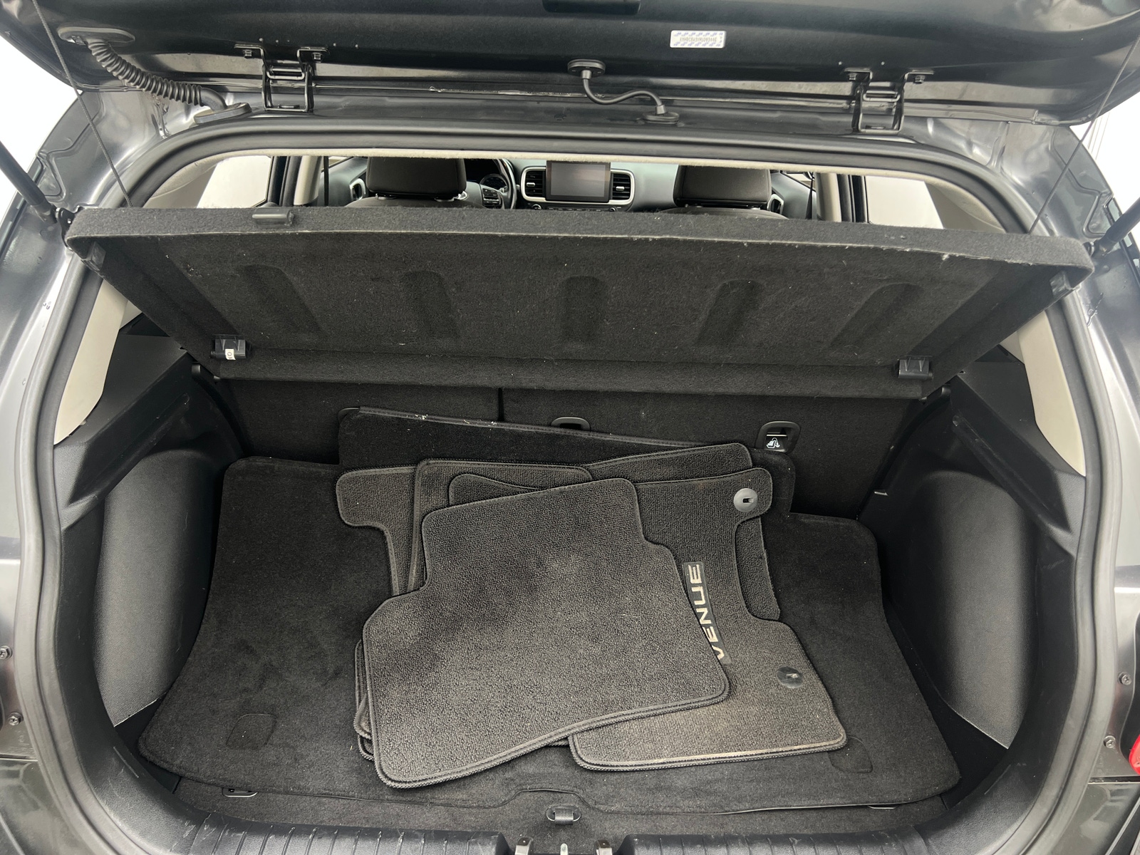 Thumbnail: 2022 Hyundai Venue - 7