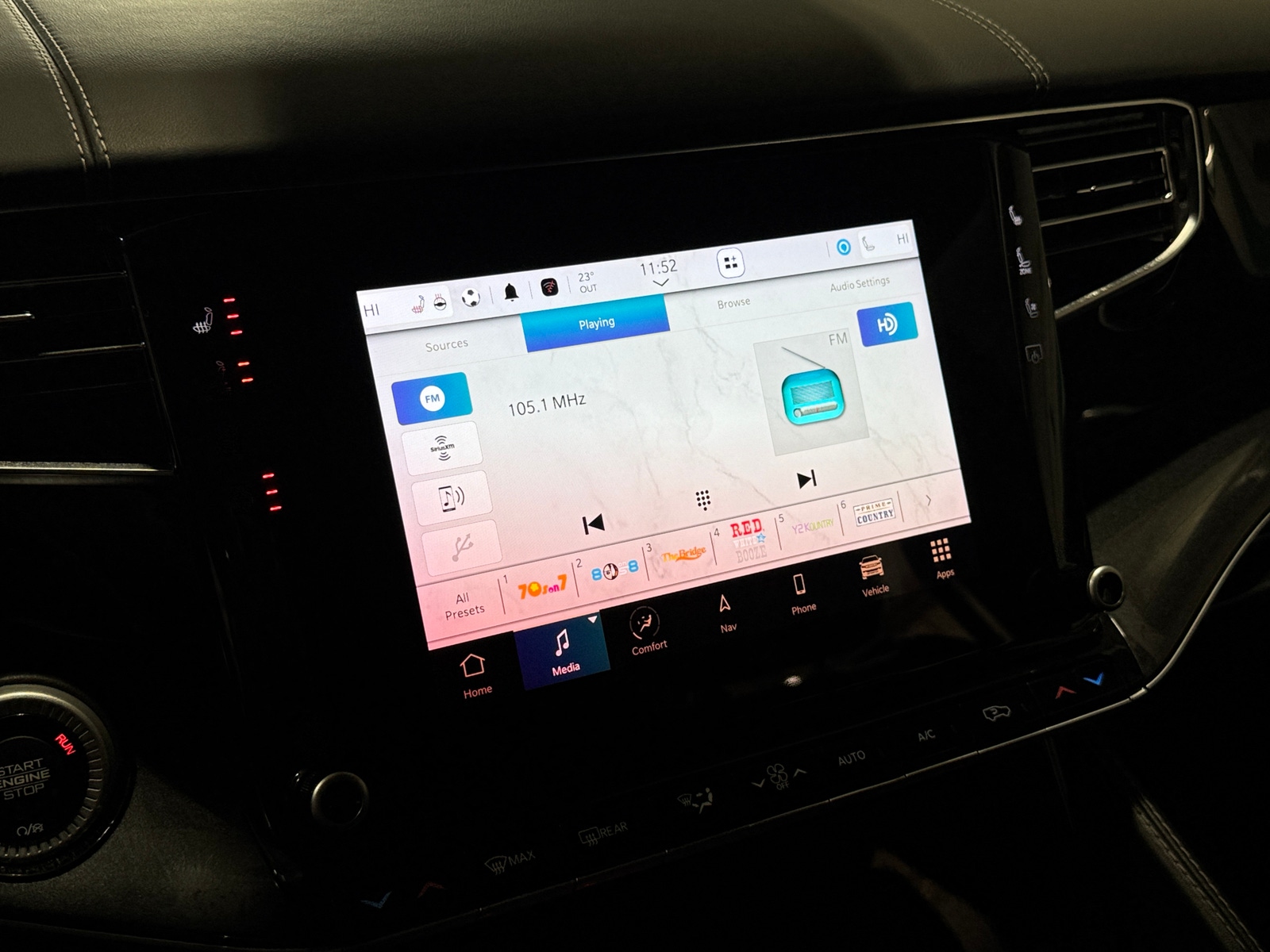 Thumbnail: 2022 Jeep Wagoneer - 3