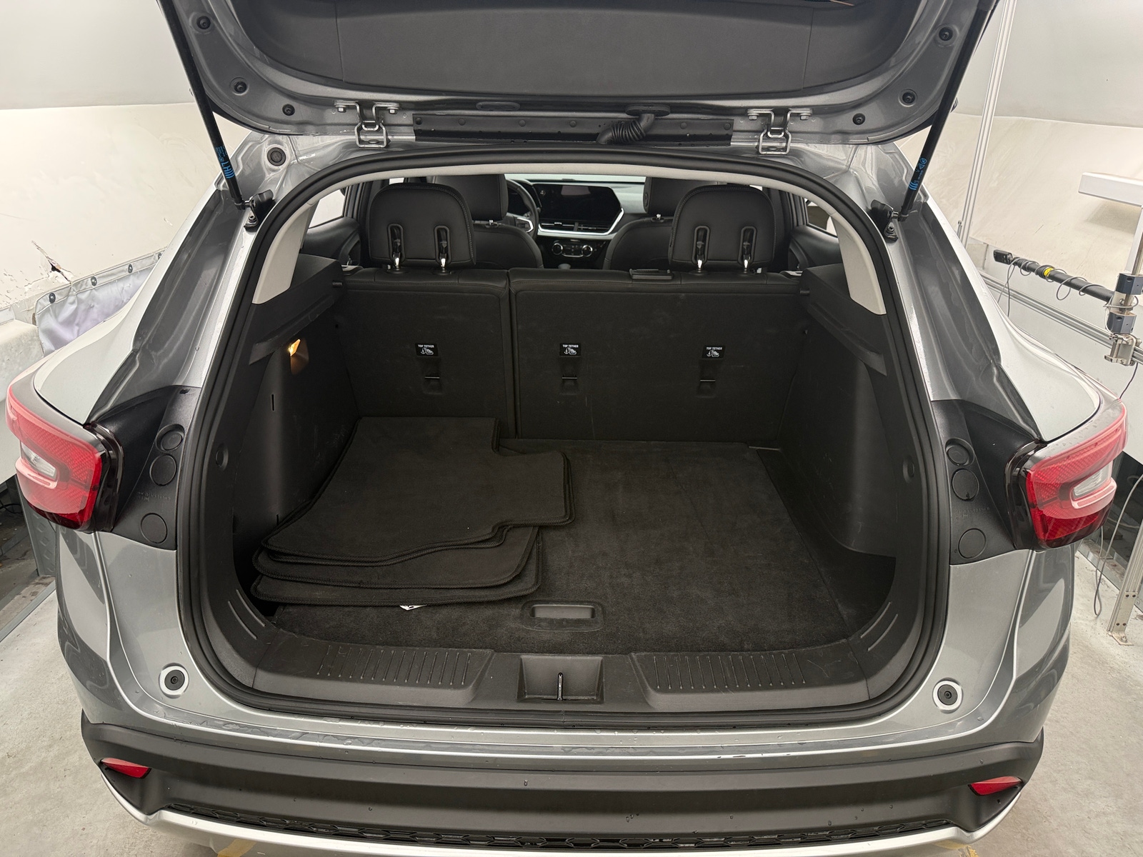 Thumbnail: 2025 Chevrolet Trax - 7