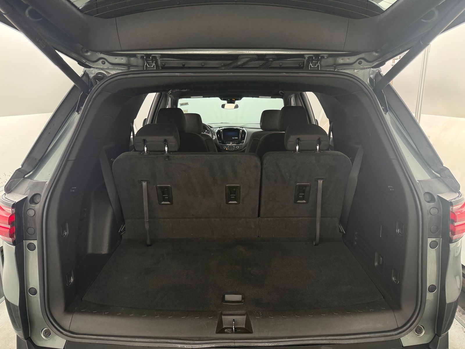 Thumbnail: 2023 Chevrolet Traverse - 7