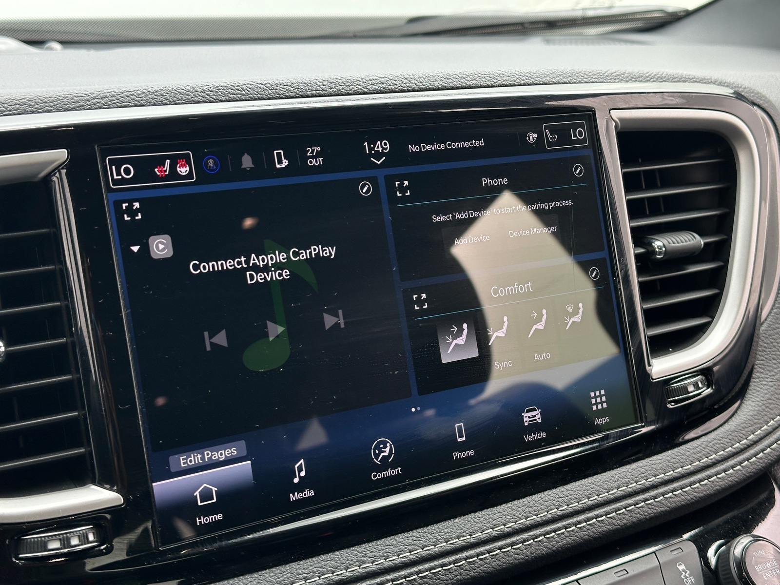 Thumbnail: 2025 Chrysler Pacifica - 3